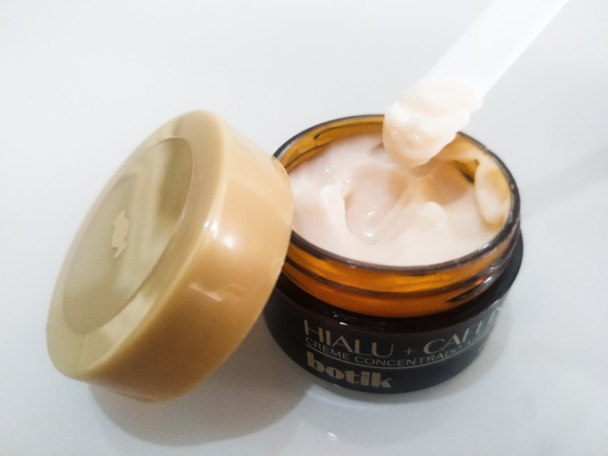 textura creme olhos ácido hialurônico boticário